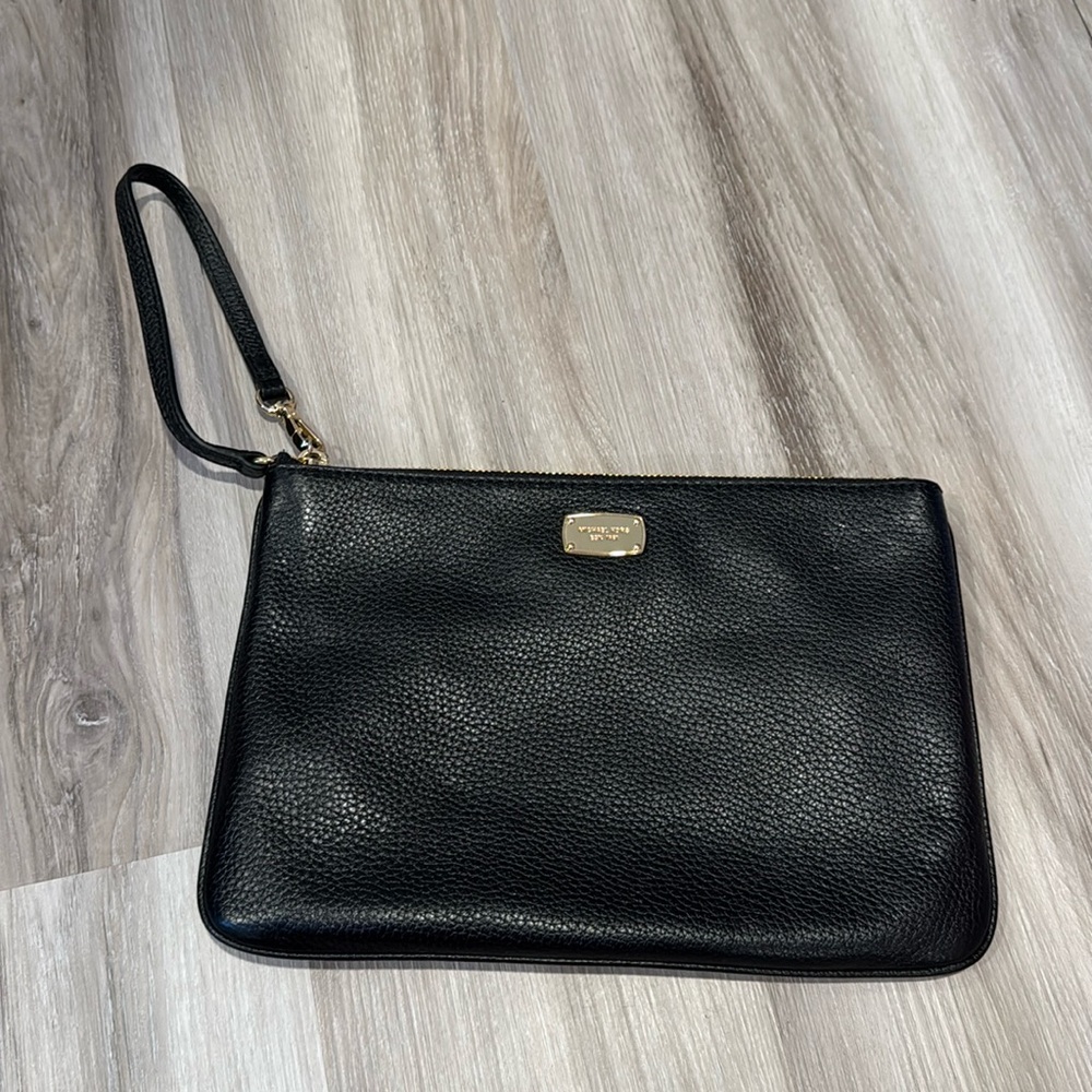 Michael Kors wristlet